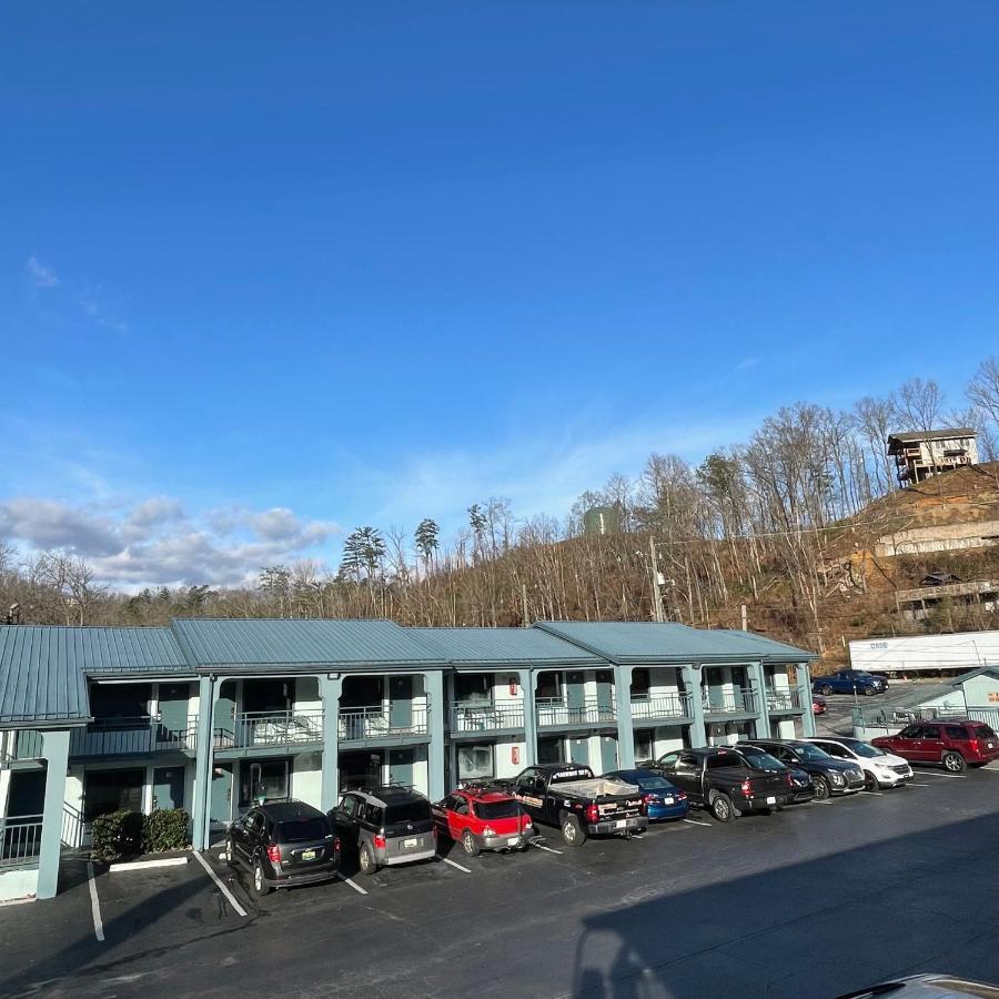 Country Town N' Suites Gatlinburg Exteriör bild