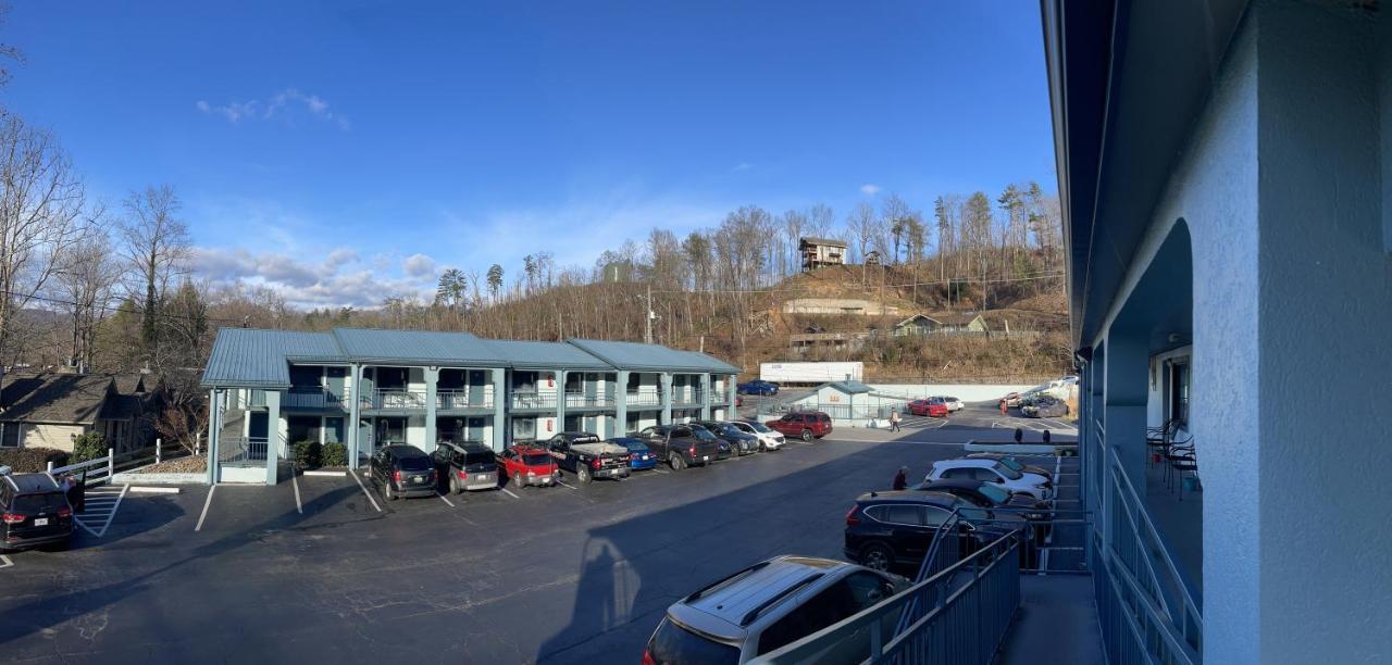Country Town N' Suites Gatlinburg Exteriör bild