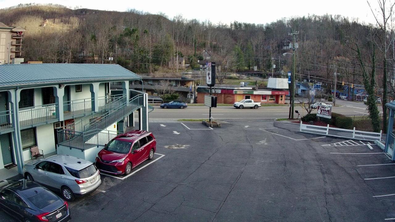 Country Town N' Suites Gatlinburg Exteriör bild